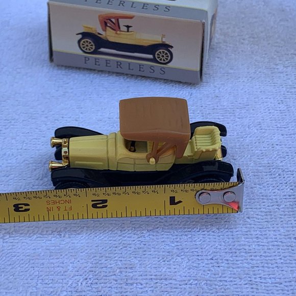 Peerless Readers Digest Die Cast Car - Picture 10 of 10